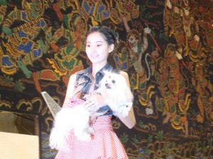 Beautiful Pet Show model